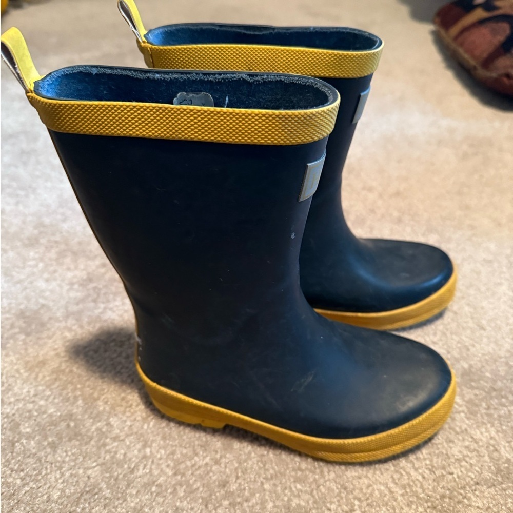Hatley Kids Navy & Yellow Matte Rain Boots size 12